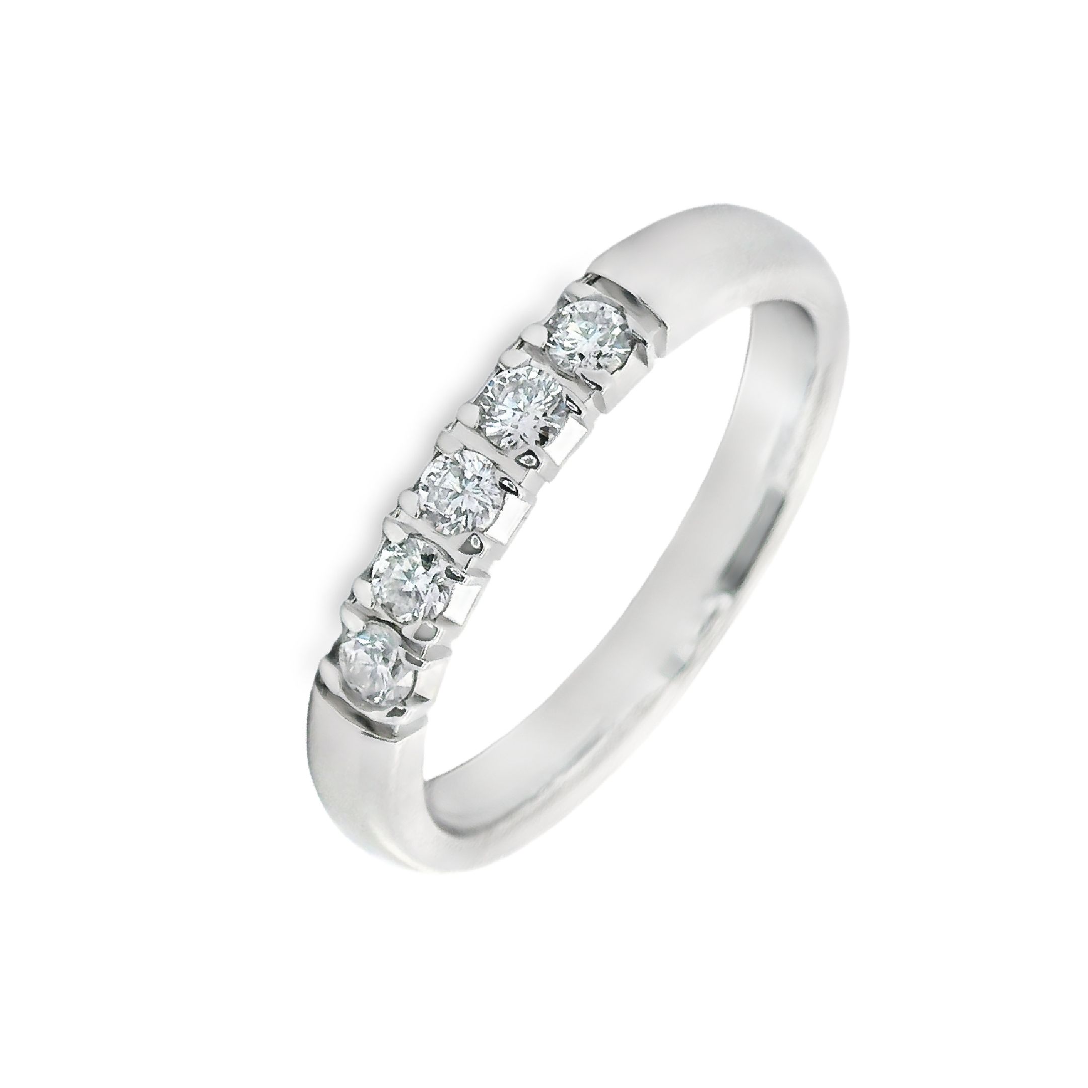 Deze ring van Louis Bros is vervaardigd uit 14 karaat witgoud (4.12 gr) en is gezet met 5 briljant geslepen diamanten met een totaalgewicht van 0.25 crt. Een witgouden ring straalt een tijdloze elegantie uit, terwijl de 5 diamanten een prachtige sprankeling toevoegen. Deze ring is een perfecte keuze voor iemand die houdt van een verfijnde en luxueuze uitstraling. De combinatie van het witgoud en de schitterende diamanten zorgt voor een opvallend en betoverend sieraad. Of het nu voor een speciale gelegenheid is of gewoon om jezelf te verwennen, deze ring met diamanten zal zeker de show stelen en bewondering oogsten.

Verkrijgbaar vanaf 0.10crt .
Leverbare goudkleuren: 14/18kts geelgoud, 14/18kts witgoud, 14/18kts roségoud en alle bicolor combinaties.